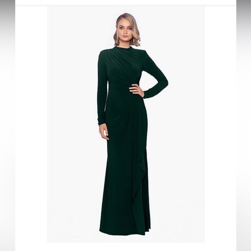 Betsy & Adam Stretch Jersey Side Drape Round Neck Long Sleeve Gown -Hunter Green